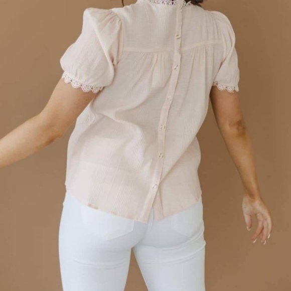 Sizes Small Linen Blouse with lace - Picture 2 of 2